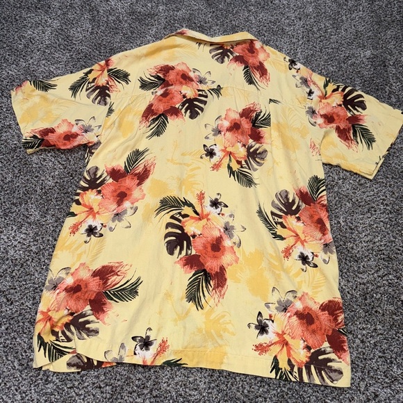 Island shares silk yellow Hawaiian button down shirt - Picture 5 of 5